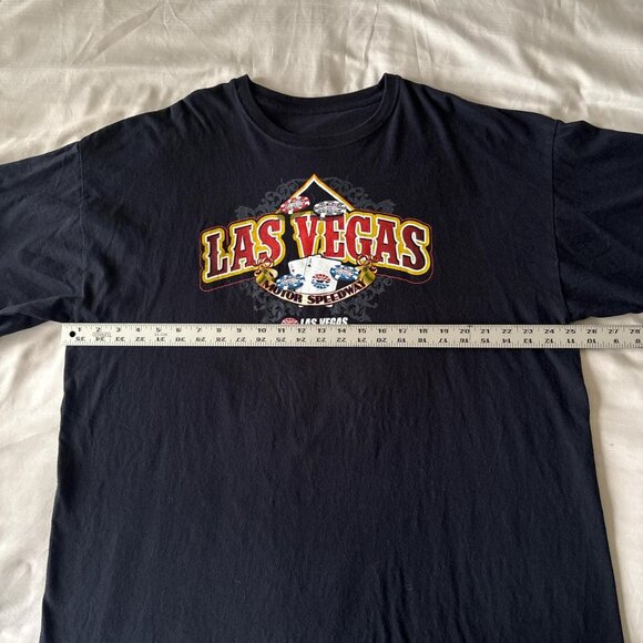 Las Vegas Motor Speedway Showgirl Graphic Tee with Bold Graphics. Size XXL - Picture 5 of 6